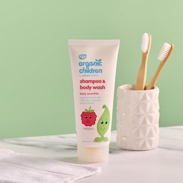 GREEN PEOPLE Organic Children Shampoo & Body Wash- Berry Smoothie 200ml
